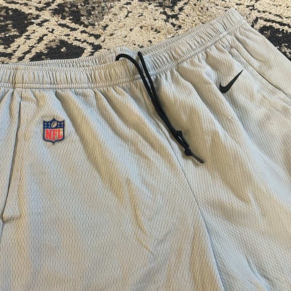 Nike OnField Steelers Shorts - Picture 2 of 4